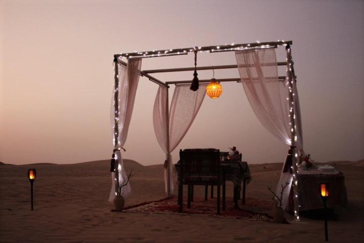 Legend Desert Camp Fulayj al Masha'ikh Exteriör bild