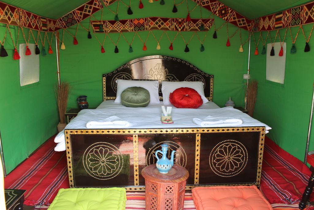 Legend Desert Camp Fulayj al Masha'ikh Exteriör bild