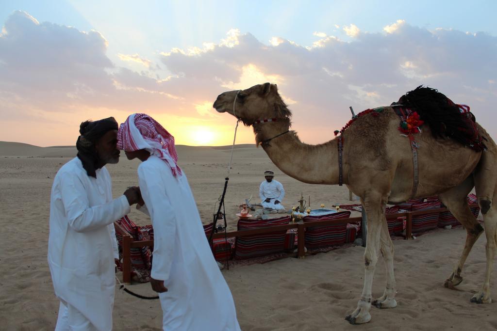 Legend Desert Camp Fulayj al Masha'ikh Exteriör bild