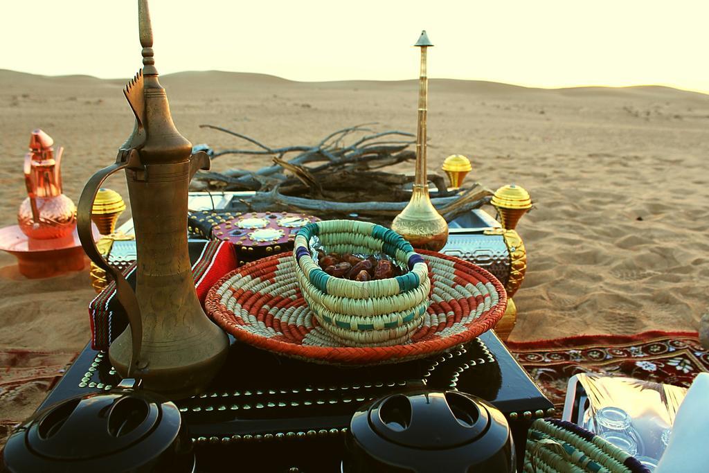 Legend Desert Camp Fulayj al Masha'ikh Exteriör bild