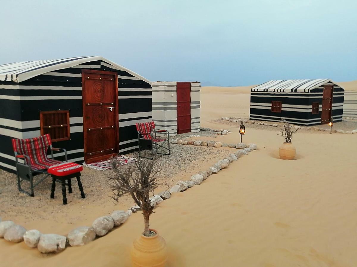 Legend Desert Camp Fulayj al Masha'ikh Exteriör bild